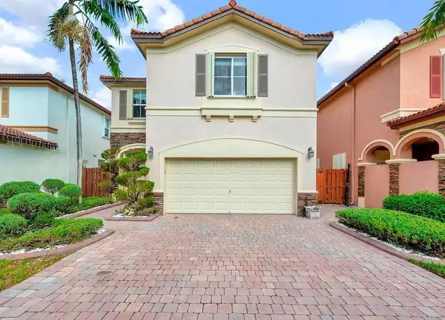 Property at 11247 NW 44th Ter, Doral, FL, 33178, 4 beds, 2.5 baths, [object Object]