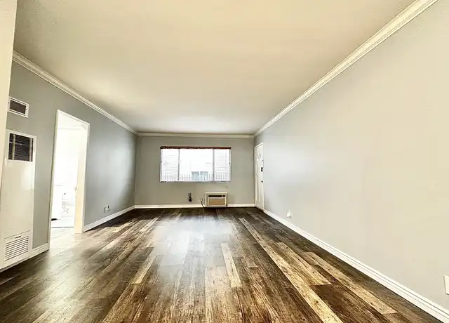 Property at 14270 Dickens St Unit 4, Sherman Oaks, CA, 91423, 1 bed, 1 bath, [object Object]