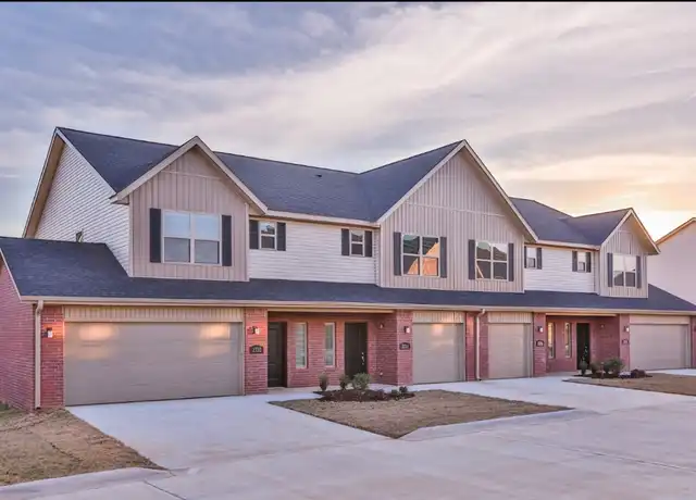 Property at 2731 W Shasta Rd, Rogers, AR, 72758, 3 beds, 2.5 baths, [object Object]