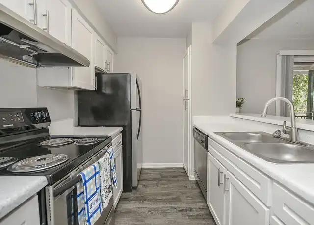 Property at Blue Vine - 6900 N Vandiver Rd, San Antonio, TX, 78209, 2 beds, 1-2 bath, [object Object]