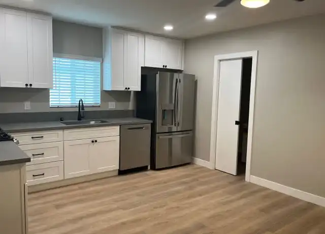Property at 2001 S Coast Hwy Unit 20, Oceanside, CA, 92054, 2 beds, 1 bath, [object Object]