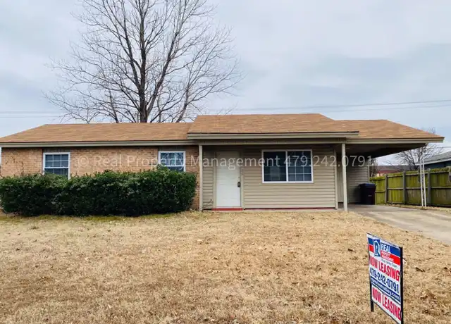 Property at 8409 S 35th Ter, Fort Smith, AR, 72908, 3 beds, 1.5 baths, [object Object]