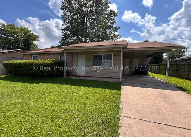 Property at 8409 S 35th Ter, Fort Smith, AR, 72908, 3 beds, 1.5 baths, [object Object]