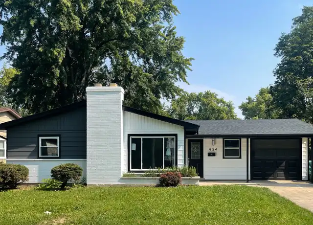 Property at 934 Beverly Dr, Wheeling, IL, 60090, 3 beds, 2 baths, [object Object]