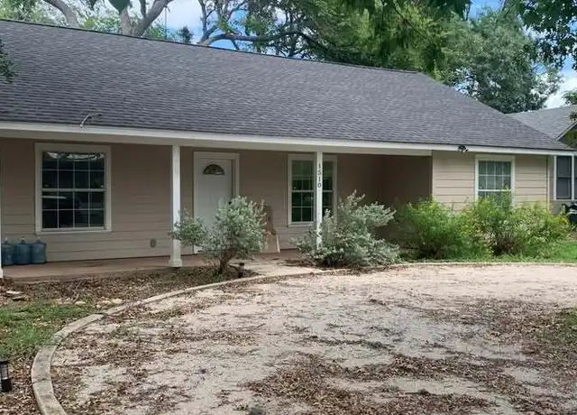 Property at 1510 Owens St, San Marcos, TX, 78666, 3 beds, 2 baths, [object Object]
