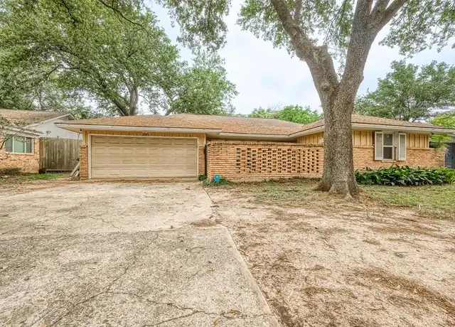 Property at 5238 Beechnut St, Houston, TX, 77096, 3 beds, 2 baths, [object Object]