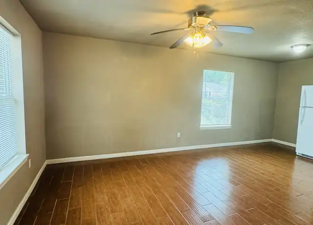 Property at 2441 Clayborn Unit 233, Silsbee, TX, 77656, 2 beds, 1 bath, [object Object]