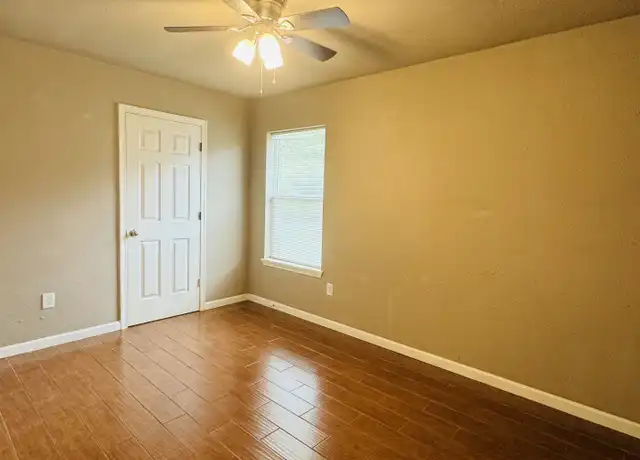 Property at 2441 Clayborn Unit 233, Silsbee, TX, 77656, 2 beds, 1 bath, [object Object]