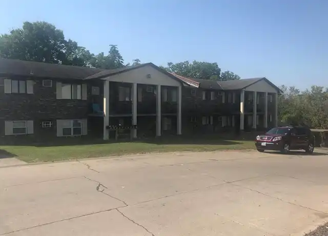 Property at 1340 W Cape Rock Dr Unit 10, Cape Girardeau, MO, 63701, 2 beds, 1 bath, [object Object]