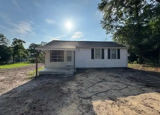 Property at 110 Kenmont St, Aiken, SC, 29801, 2 beds, 1 bath, [object Object]