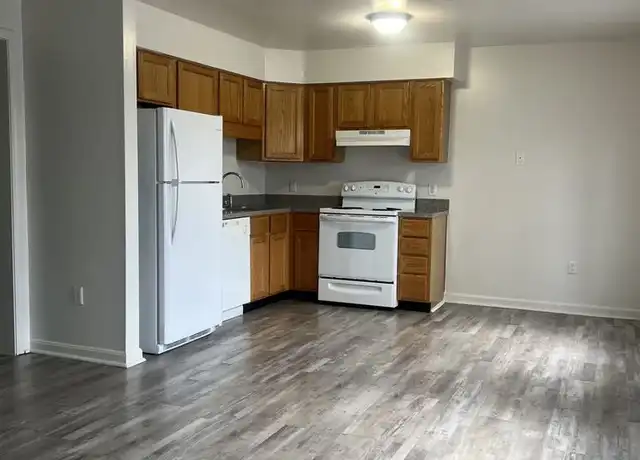 Property at 201 Mohican Ln Unit 206-MOH, Mt Hope, WV, 25880, 1 bed, 1 bath, [object Object]