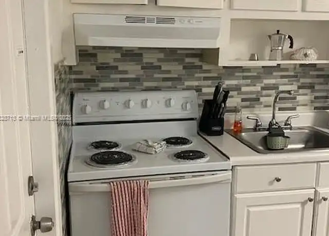 Property at 2008 Pierce St Unit 2, Hollywood, FL, 33020, 2 beds, 1 bath, [object Object]