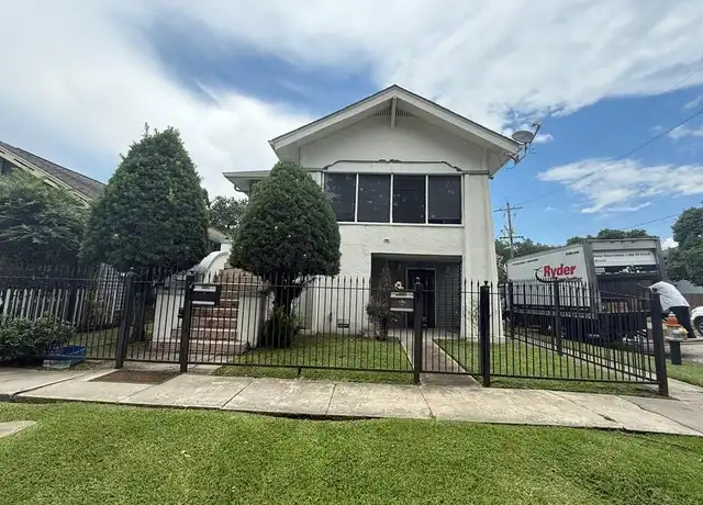 Property at 7703 Plum St Unit 3, New Orleans, LA, 70118, 1 bed, 1 bath, [object Object]