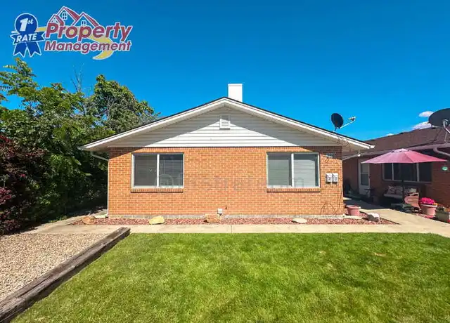 Property at 624 NW 1st St Unit B, Meridian, ID, 83642, 3 beds, 1 bath, [object Object]