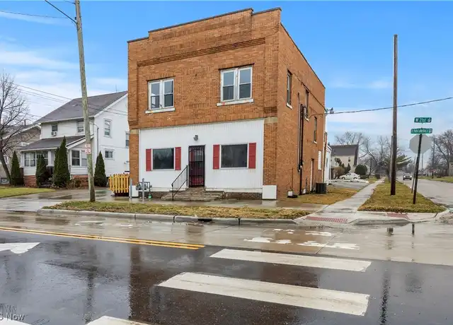 Property at 1063 W 21st St, Lorain, OH, 44052, 3 beds, 1 bath, [object Object]