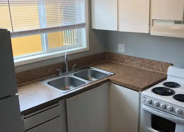 Property at 406 E Ninth St Unit 08, Newberg, OR, 97132, 1 bed, 1 bath, [object Object]