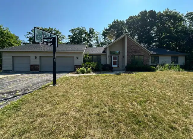 Property at 486 Ashton Ct SE, Grand Rapids, MI, 49546, 3 beds, 3 baths, [object Object]