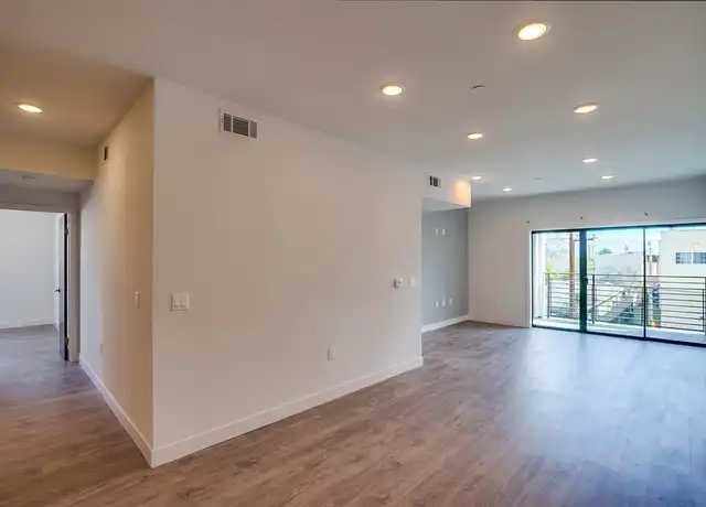 Property at 7223 Tyrone Ave Unit 201, Van Nuys, CA, 91405, 3 beds, 2 baths, [object Object]