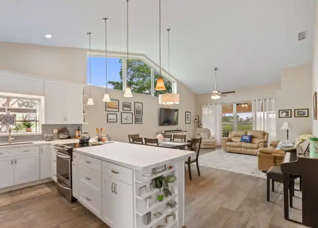 Property at 1401 Mahogany Pl, Palm Beach Gardens, FL, 33418, 3 beds, 2 baths, [object Object]