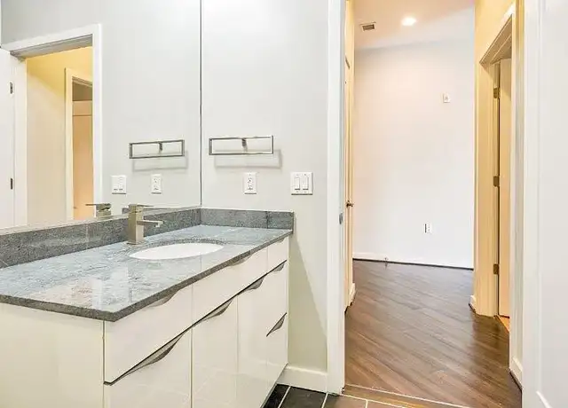 Photo of 900 Persei Pl, North Bethesda, MD 20852