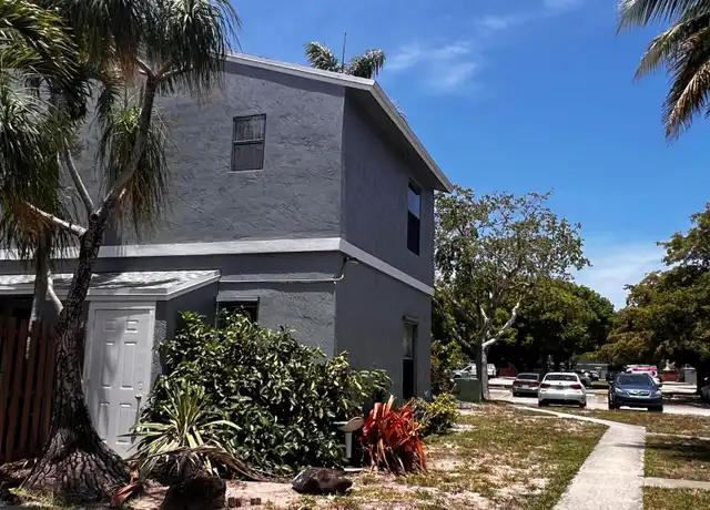 Property at 14 Crossings Cir Unit H, Boynton Beach, FL, 33435, 2 beds, 2 baths, [object Object]