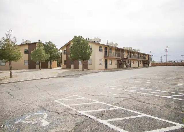 Property at 4700 Maxwell Ave #3, El Paso, TX, 79904, 2 beds, 1 bath, [object Object]