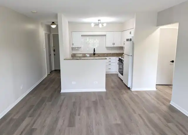 Property at 800 Custer Ave, Evanston, IL, 60202, 1 bed, 1 bath, [object Object]