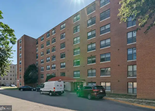 Property at 3902 14th St NW Unit 420, Washington, DC, 20011, 1 bed, 1 bath, [object Object]