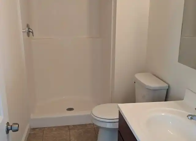 Property at 59 Elizabeth St Unit 59E, Derby, CT, 06418, 1 bed, 1 bath, [object Object]