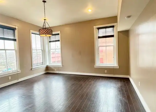Property at 617 W Lexington St Unit B3, Baltimore, MD, 21201, 2 beds, 1 bath, [object Object]