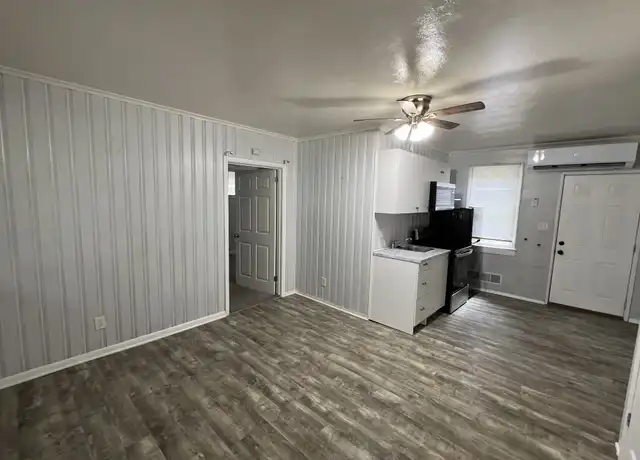 Property at 150 N Cleveland Park Dr Unit A, Spartanburg, SC, 29303, 1 bed, 1 bath, [object Object]