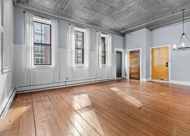 Property at 62 Washington St, Haverhill, MA, 01832, 2 beds, 1 bath, [object Object]