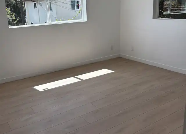 Property at 3015 S Norton Ave Unit 3015 1/4, Los Angeles, CA, 90018, 3 beds, 3 baths, [object Object]