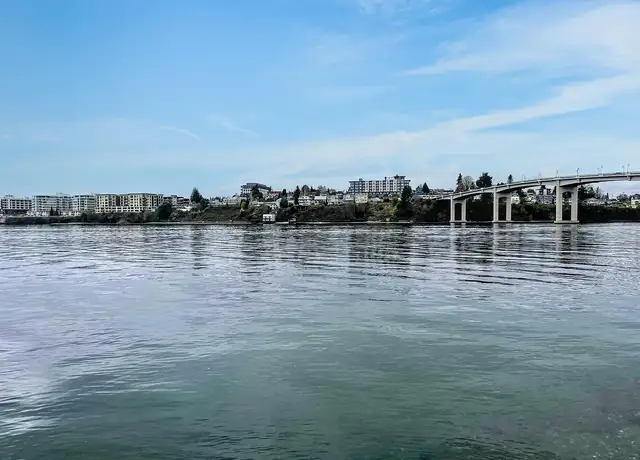 Photo of 211 Shore Dr, Bremerton, WA 98310
