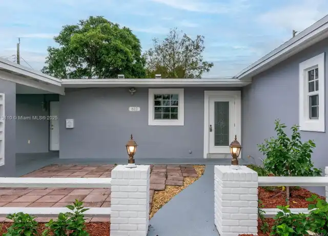 Property at 611 SW 64th Way, Pembroke Pines, FL, 33023, 4 beds, 2 baths, [object Object]