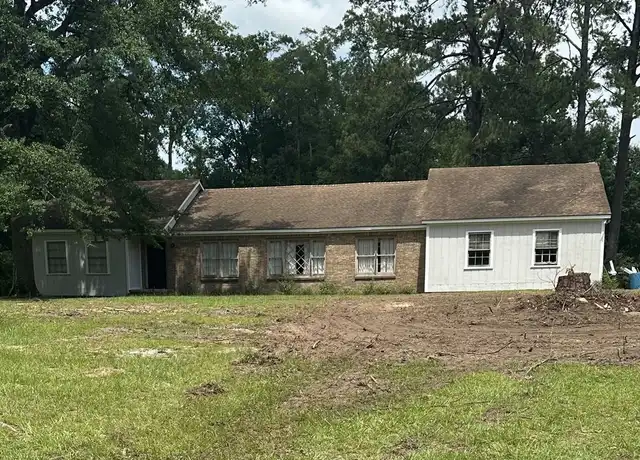Property at 1040 Fort Dale Rd, Greenville, AL, 36037, 4 beds, 4.5 baths, [object Object]