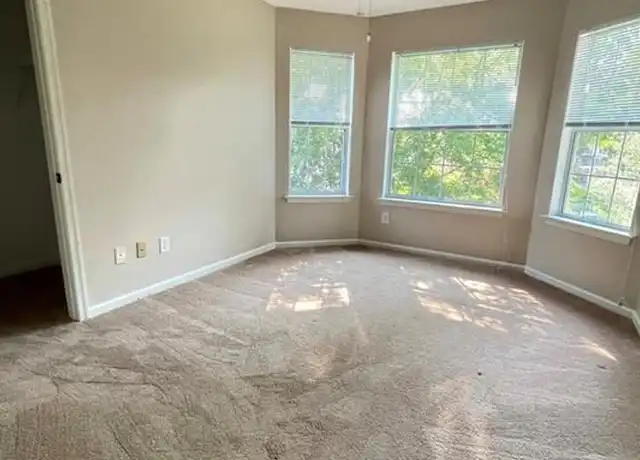 Property at 110 Prince Arthur Dr, Yorktown, VA, 23693, 4 beds, 2.5 baths, [object Object]