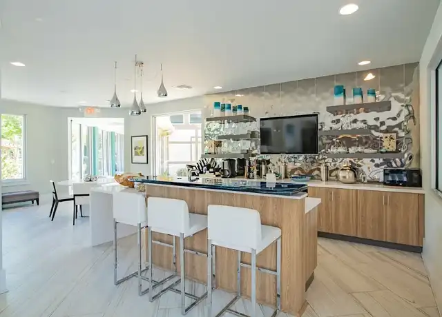 Property at Creekfront at Deerwood - 9803 Creekfront Rd, Jacksonville, FL, 32256, 1 bed, 1 bath, [object Object]