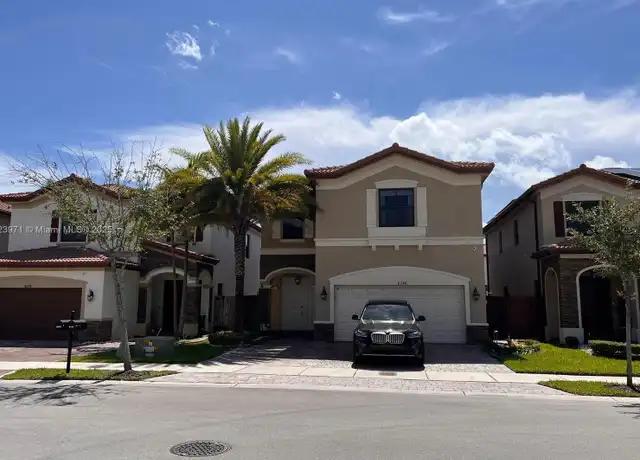 Property at 8744 NW 99th Path, Doral, FL, 33178, 4 beds, 3.5 baths, [object Object]