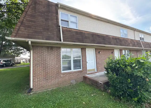 Property at 109 Lakeview Dr Unit 6, Paducah, KY, 42003, 2 beds, 1.5 baths, [object Object]