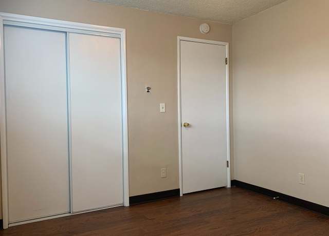 Photo of 3019 Dover St Unit 4, Longview, WA 98632