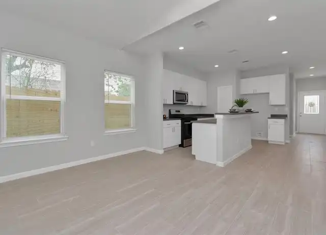 Property at 4418 Elmwood St, Houston, TX, 77051, 3 beds, 2.5 baths, [object Object]