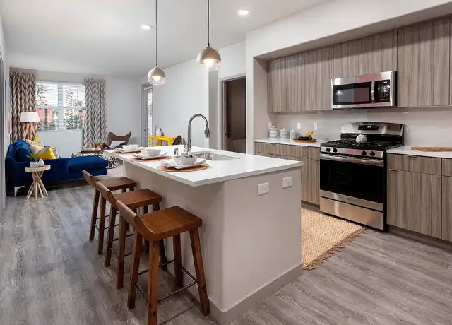 Property at Las Positas Apartments - 352 Townsite Promenade, Camarillo, CA, 93010, 1-2 bed, 1-2 bath, [object Object]