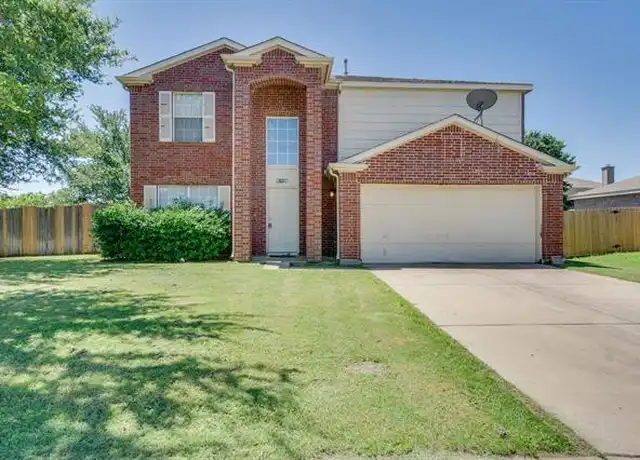 Property at 901 Greenbend Dr, Denton, TX, 76210, 4 beds, 2.5 baths, [object Object]