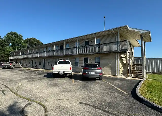 Property at Bradford Terrace Apartments / 420 Britt Lane, RG - 420 Britt Ln, Rogersville, MO, 65742, 2-3 beds, 1 bath, [object Object]