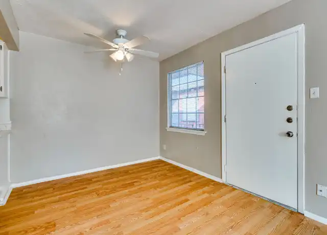Property at 307 E 31st St Unit K713 307 205, Austin, TX, 78705, 2 beds, 1 bath, [object Object]