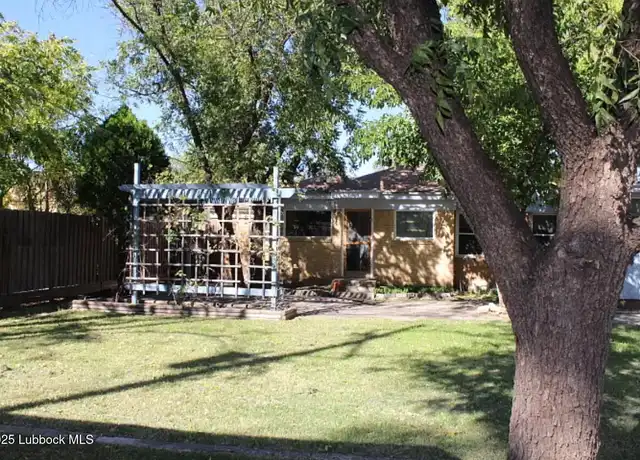 Property at 2507 31st St, Lubbock, TX, 79410, 3 beds, 3 baths, [object Object]