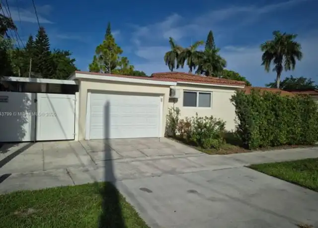 Property at 801 NE 5th St Unit 1-2, Hallandale Beach, FL, 33009, 2 beds, 2 baths, [object Object]