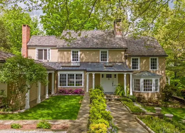 Property at 467 Laurel Rd, New Canaan, CT, 06840, 4 beds, 3.5 baths, [object Object]
