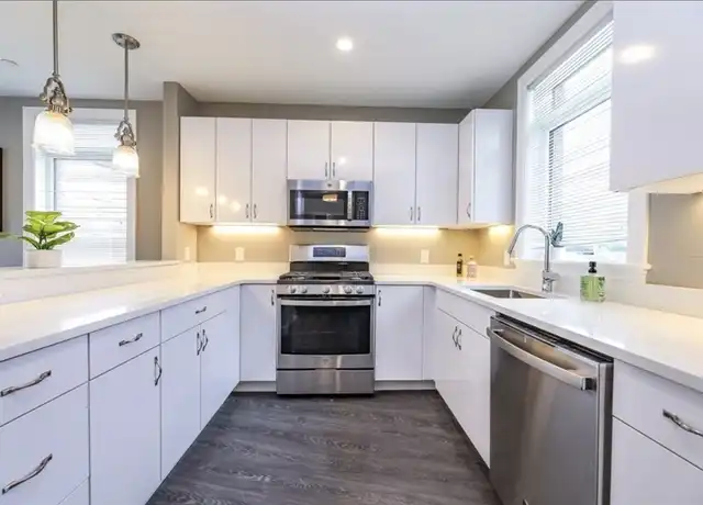 Property at 4945 Washington St Unit 102, West Roxbury, MA, 02132, 1 bed, 1 bath, [object Object]